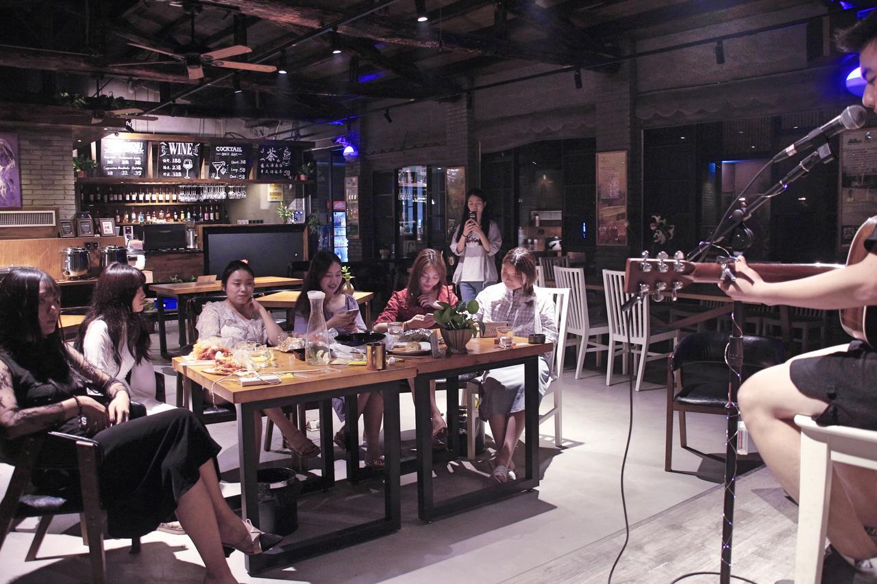 Once Artistic Inn Luoyang 洛陽 エクステリア 写真